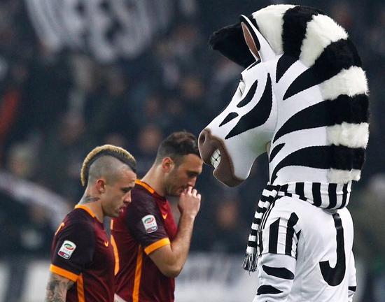 大博阿滕：我去巴萨得征得梅西的同意；夸他是谎言我喜欢C罗