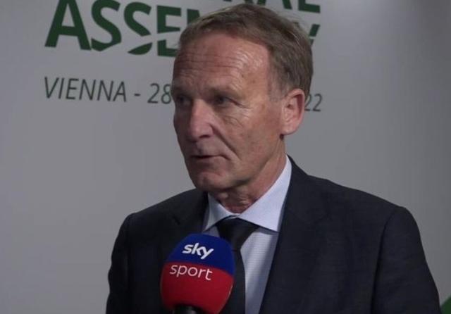 记者：经球队和教练共同决定，萨拉赫将不会随利物浦出战国米