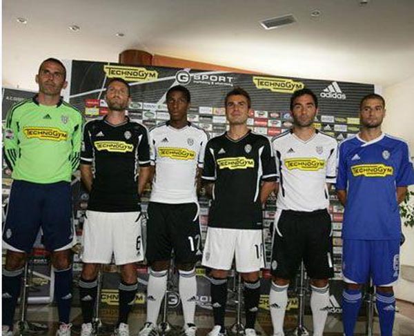 战意低迷？亚冠二级联赛4场同开，半场合计攻入2球（激情欠奉？亚冠二级联赛四场同期开战，半场仅有2球入账）