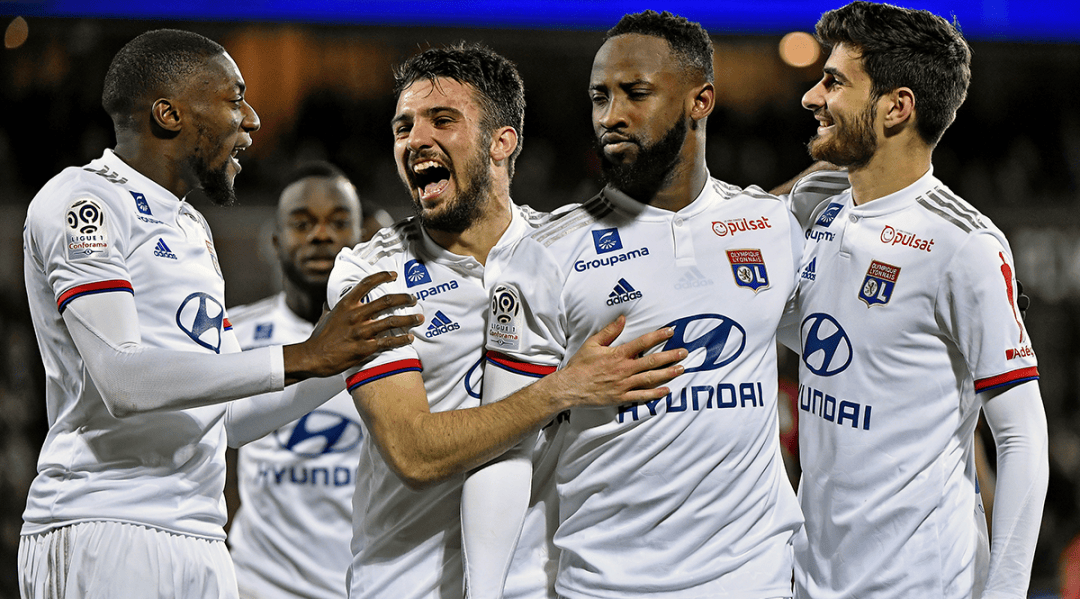 女足欧洲杯决赛开赛前几小时，英格兰中场图恩的祖母不幸去世