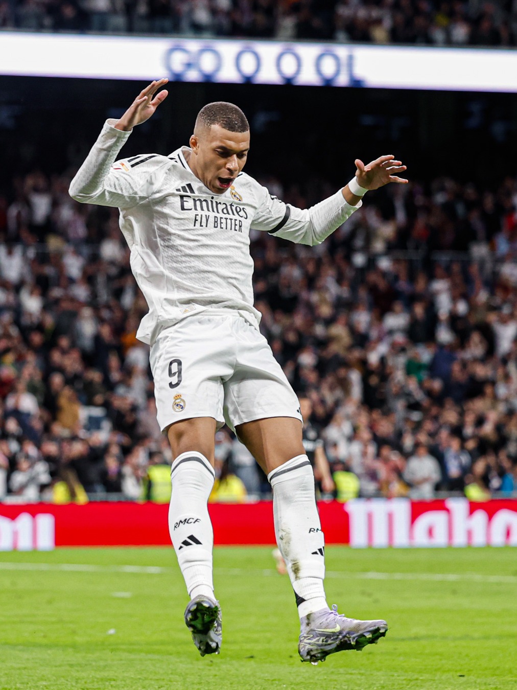 萨卡：埃弗顿给我们制造了很多困难，我们没关注曼城等球队（萨卡：埃弗顿让比赛变得艰难，我们并未关注曼城等对手）