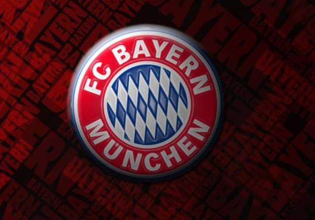 曼联主场1-1战平西汉姆联，近5轮仅1胜，阿莫林临场换人失误导致失利，球队前景堪忧。